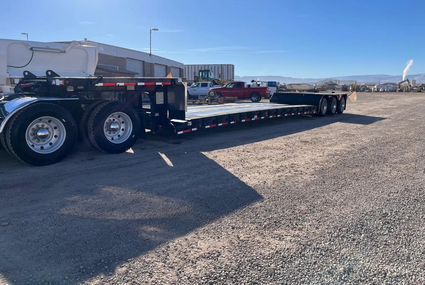 2020 Fontaine LXT40 w SA Booster Flip Axle