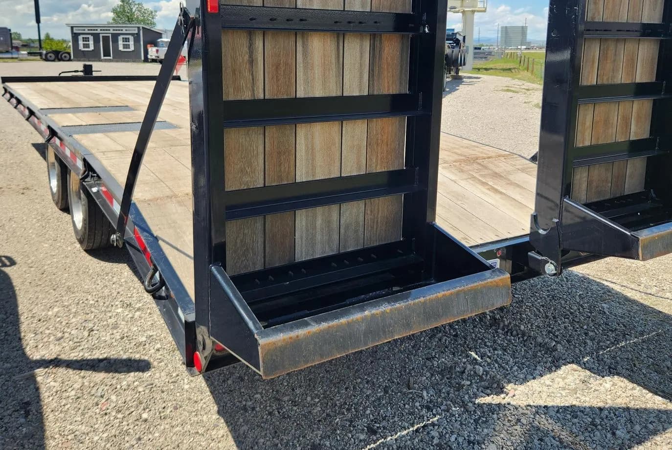 2024 Trail King Flat Bed