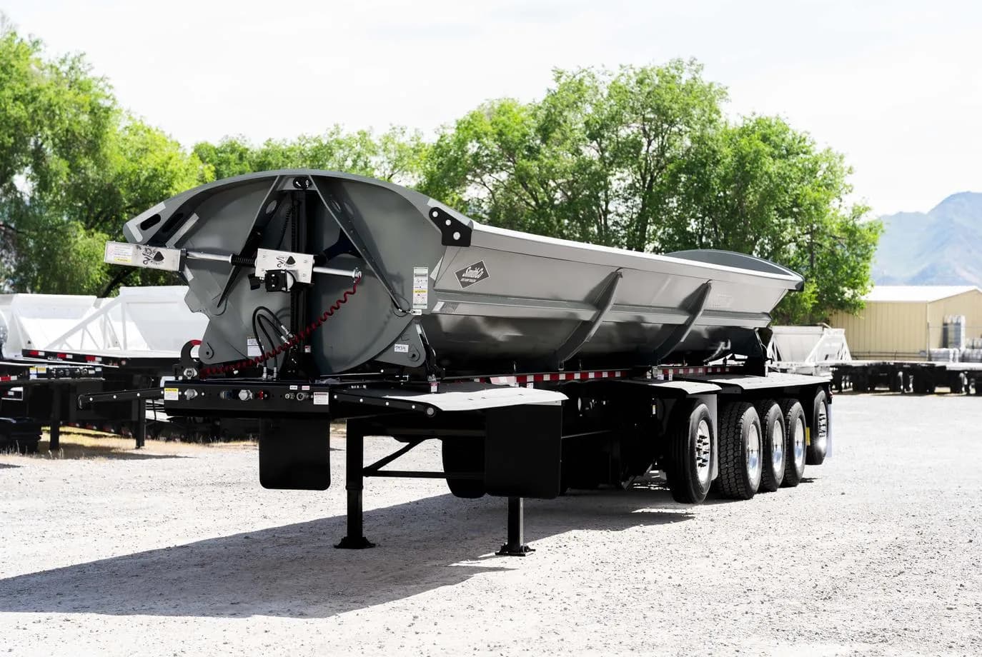SmithCo SX5-49-38 Side Dump