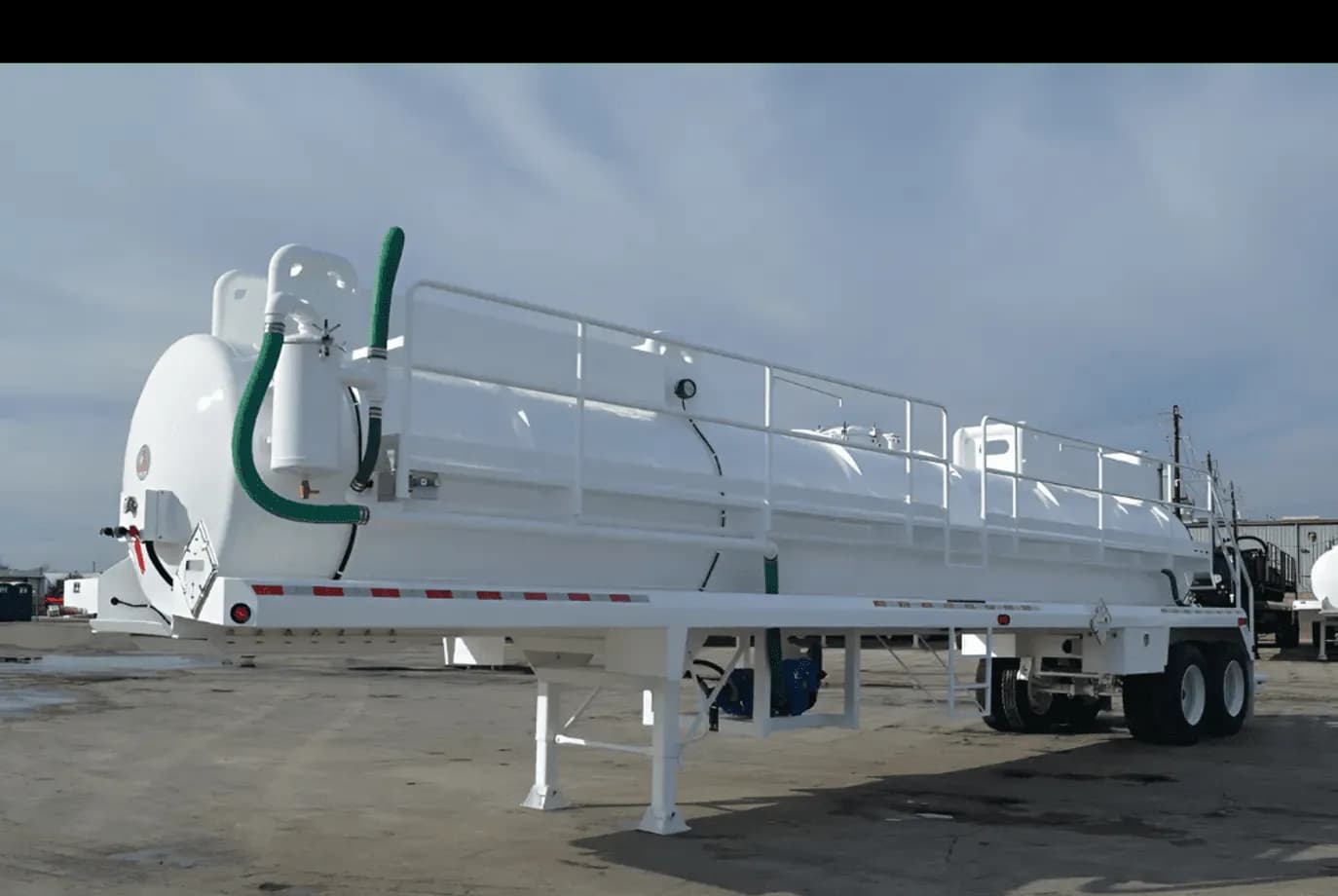 2012 Troxell 130 BBL Vac Trailer thumbnail 11