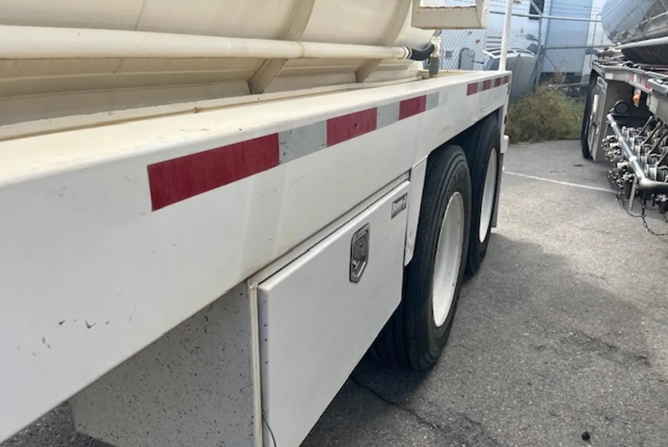 2012 Troxell 130 BBL. Troxell. VAC Vac Trailer thumbnail 19