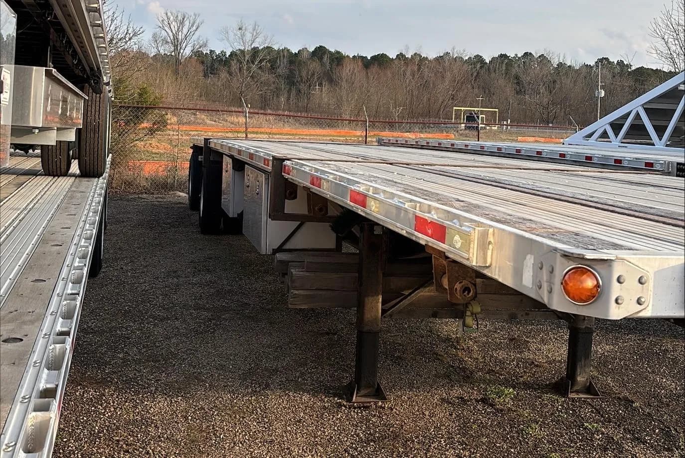 2015 Utility FLATBED 48' Flatbed thumbnail 5