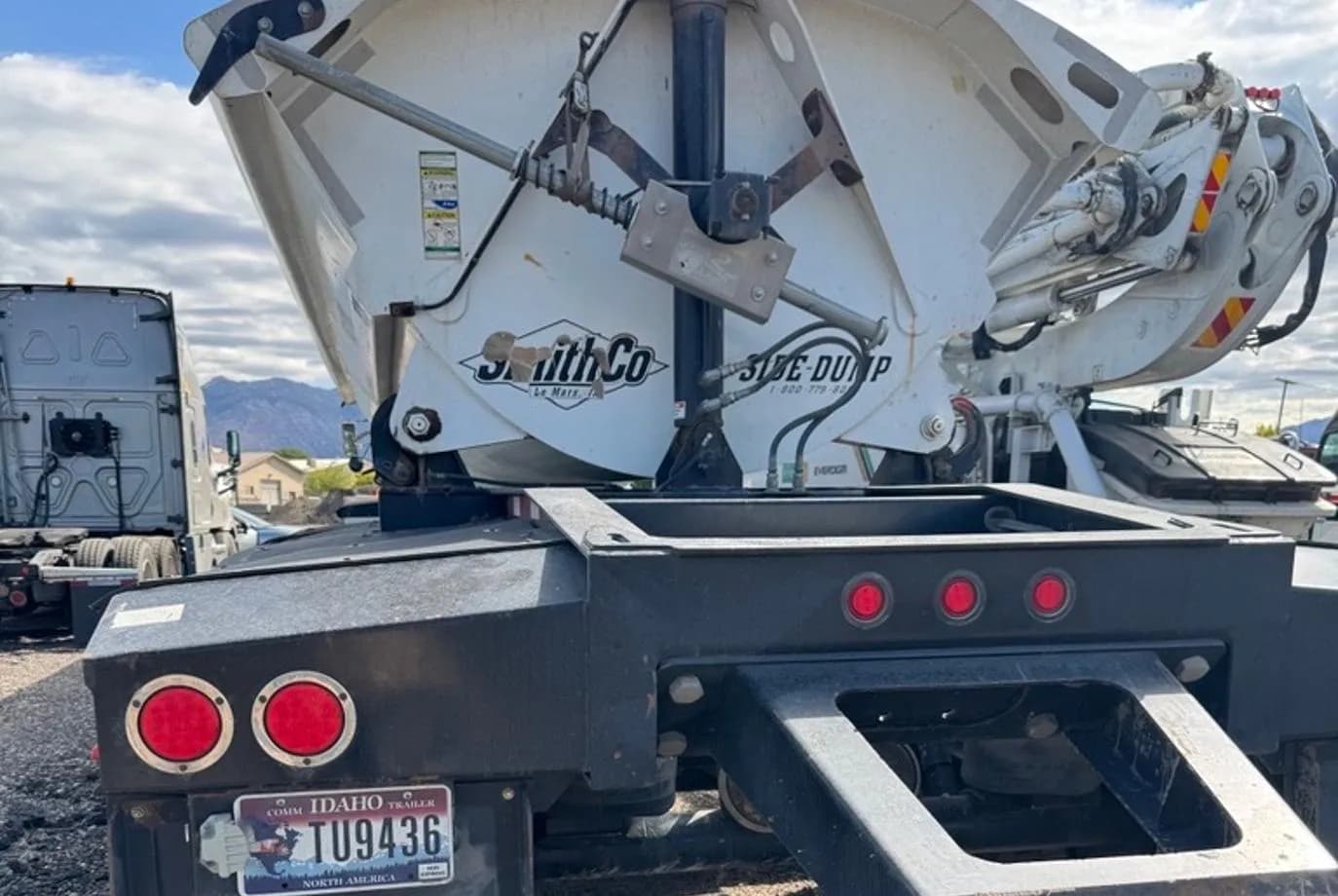 2018 SmithCo SX3-42-34 Side Dump thumbnail 2