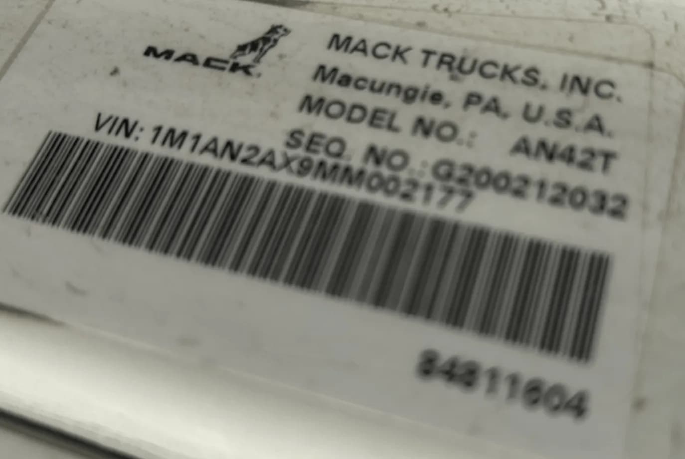 2020 Mack Trucks, INC AN42T Water Truc thumbnail 2