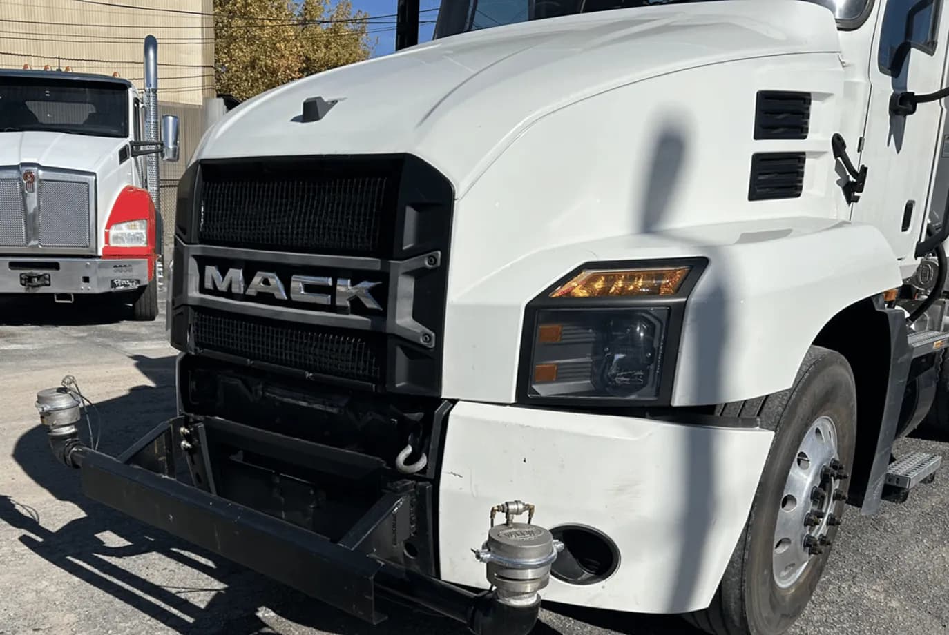 2020 Mack Trucks, INC AN42T Water Truc thumbnail 6