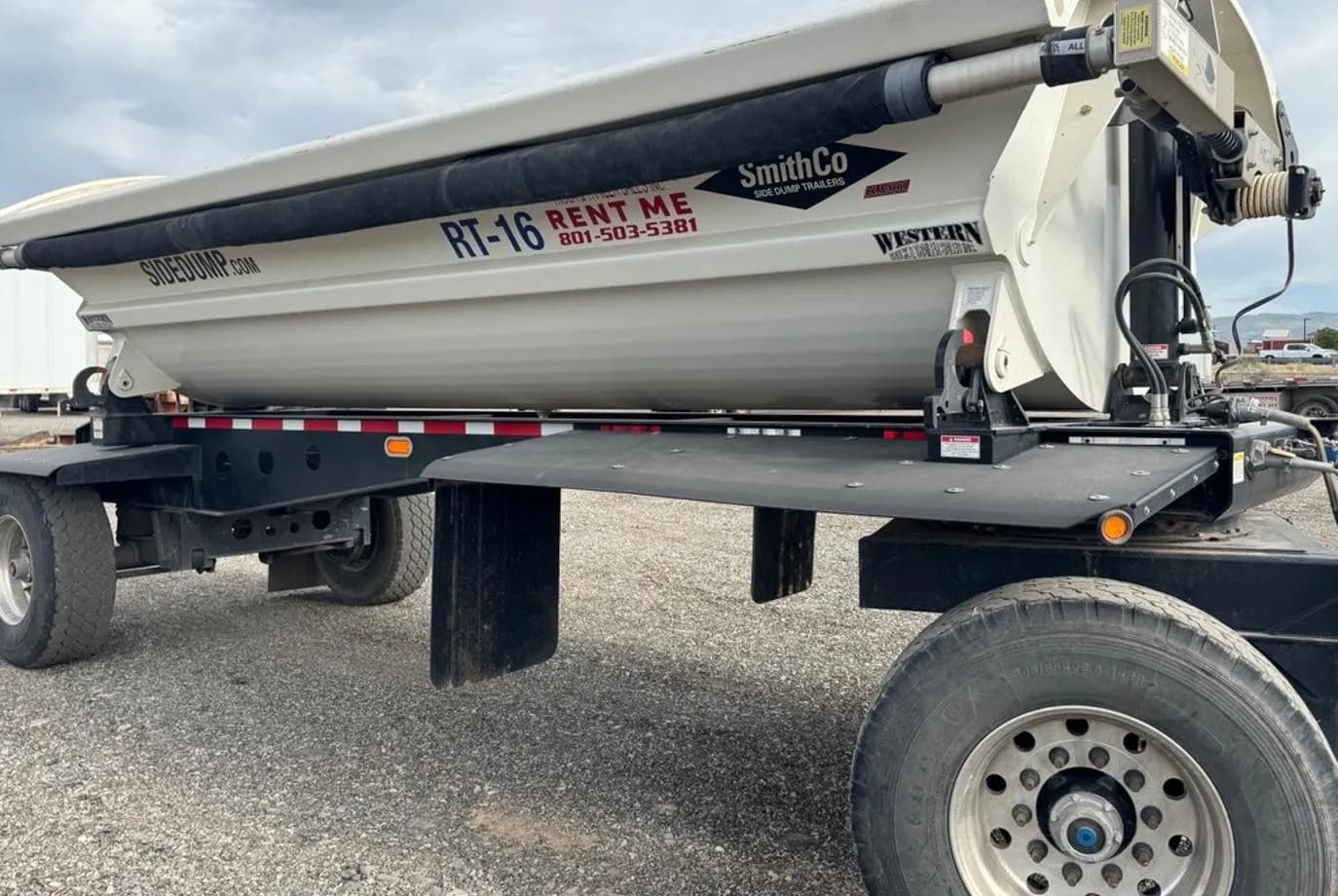 2023 SmithCo SX1FP-22-17 LEAD Side Dump thumbnail 3