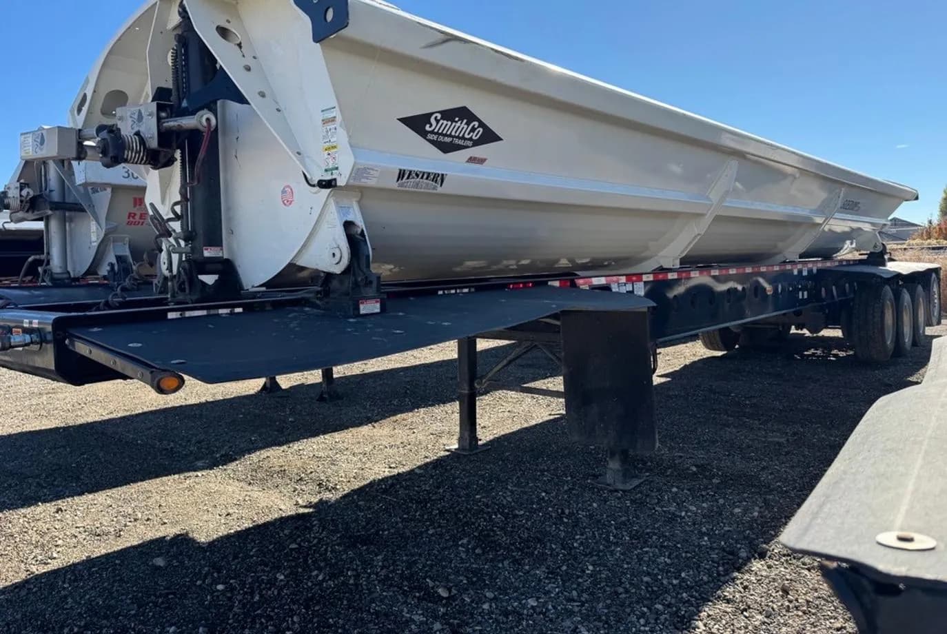 2023 SmithCo SX4  Side Dump thumbnail 4