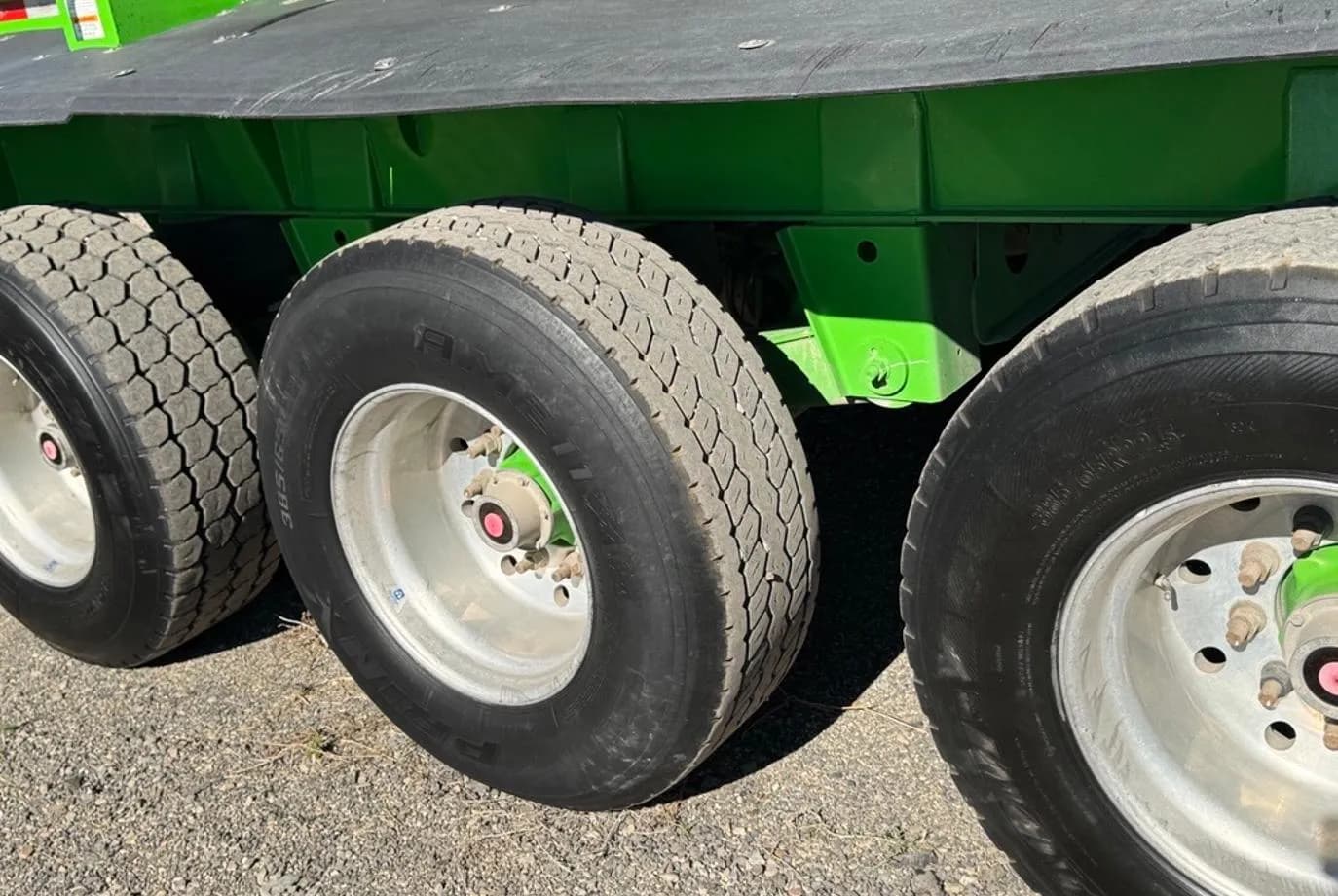 2024 SmithCo SX5-49-38 Side Dump thumbnail 3
