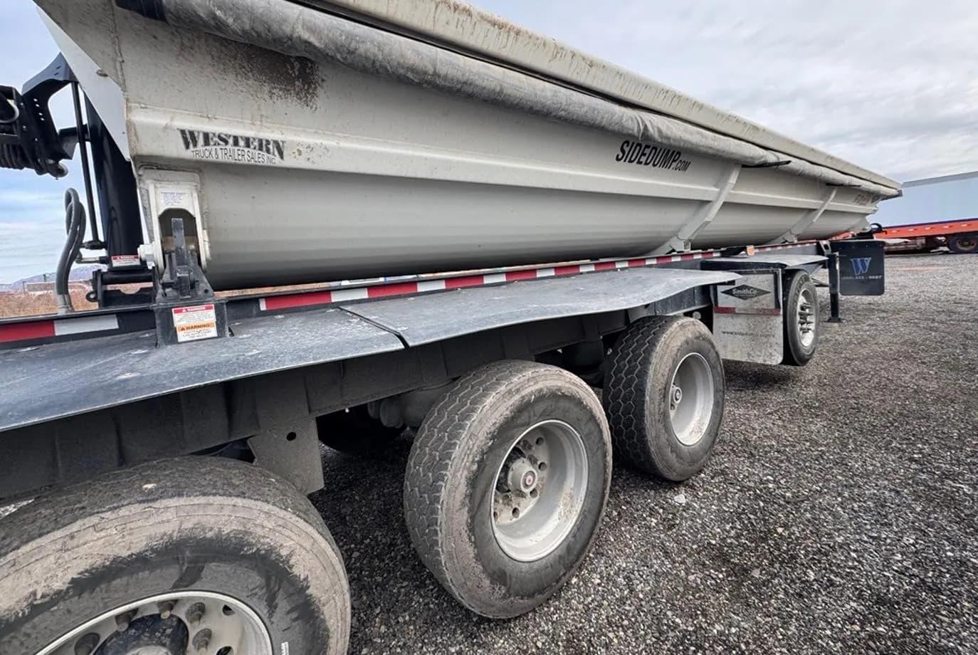 2024 SmithCo SX5-49-38 Side Dump thumbnail 5