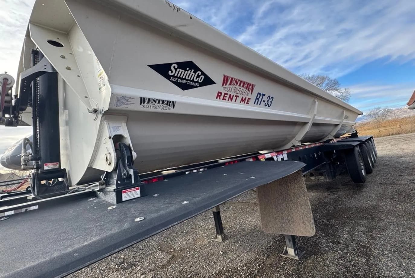 2024 SmithCo SX5-49-38 Side Dump thumbnail 2