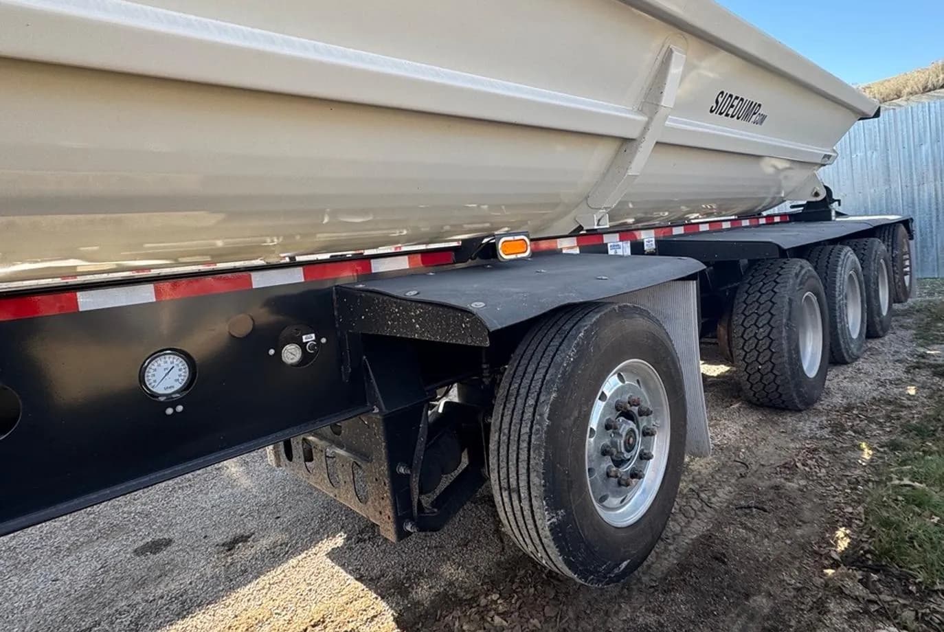 2024 SmithCo SX5-49-38 Side Dump thumbnail 16
