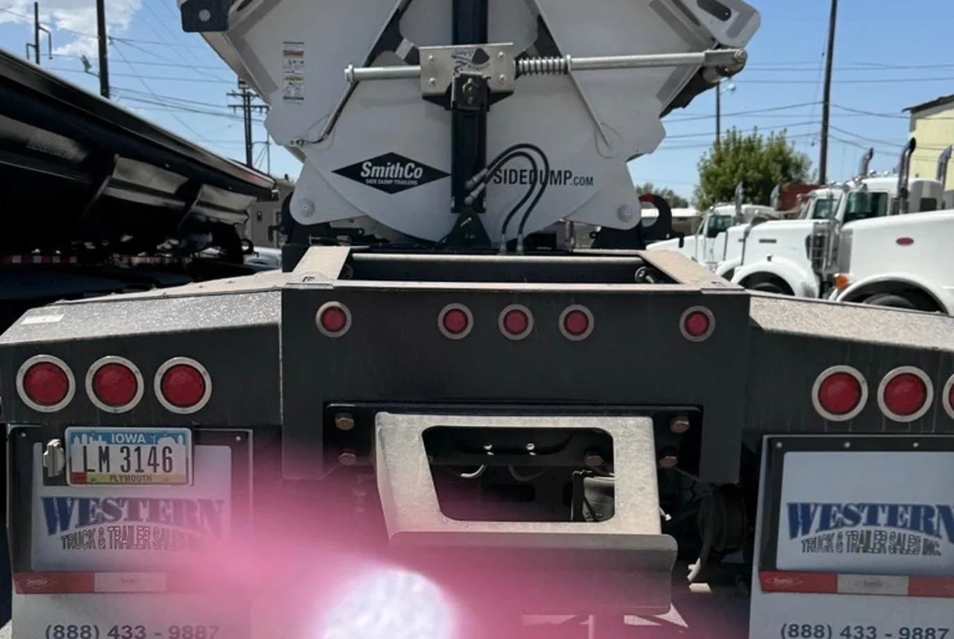 2025 SmithCo SX6 Side Dump thumbnail 2