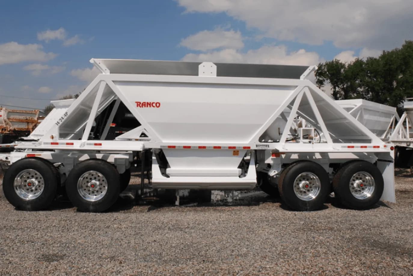 2023 Ranco 14-24-4P Bottom Dump