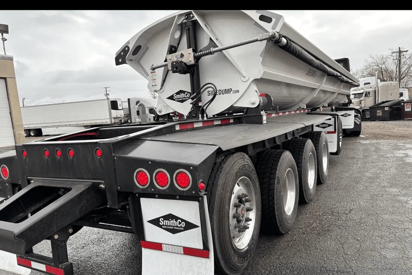 2024 SmithCo SX5-49-38 Side Dump