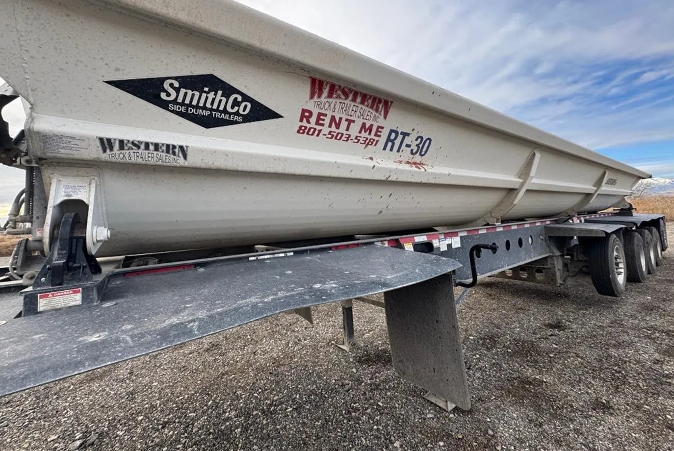 2024 SmithCo SX5-49-38 Side Dump