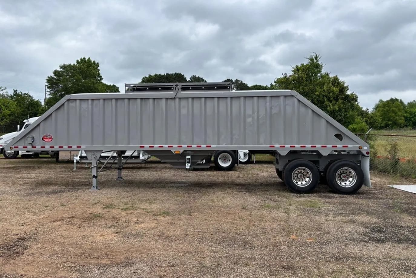 2027 CTS FST-38. FRACK CTS. Hopper Bottom Hopper Bottom